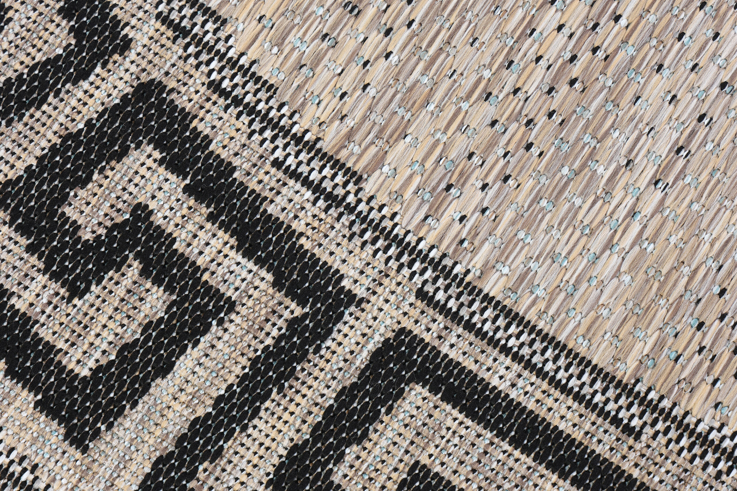 Area Rug Melissa Round Brown Black ZigZag Indoor Outdoor