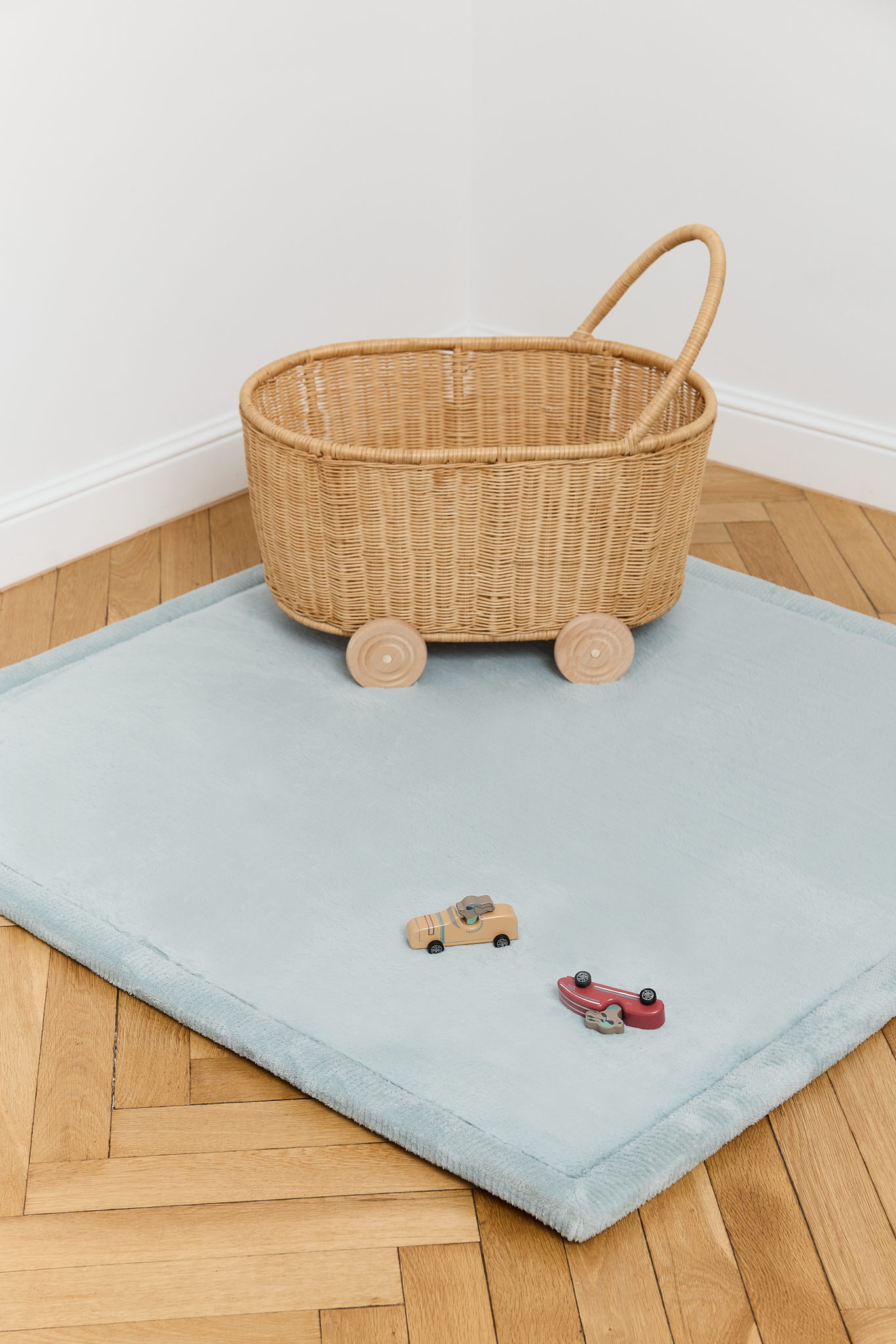 Kids’ Rug Fluffin Square Baby Blue