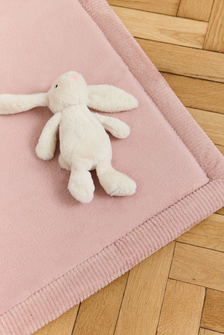 Kids’ Rug Fluffin Square Pink