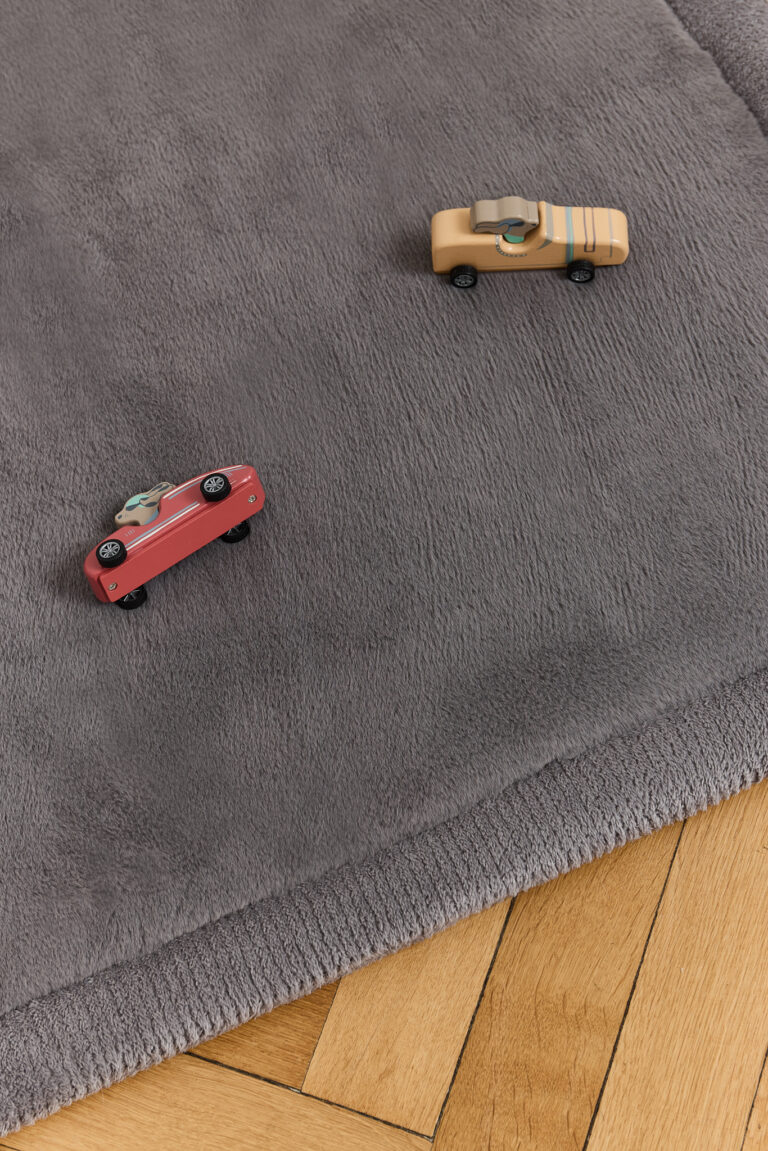 Kids’ Rug Fluffin Square Dark Grey