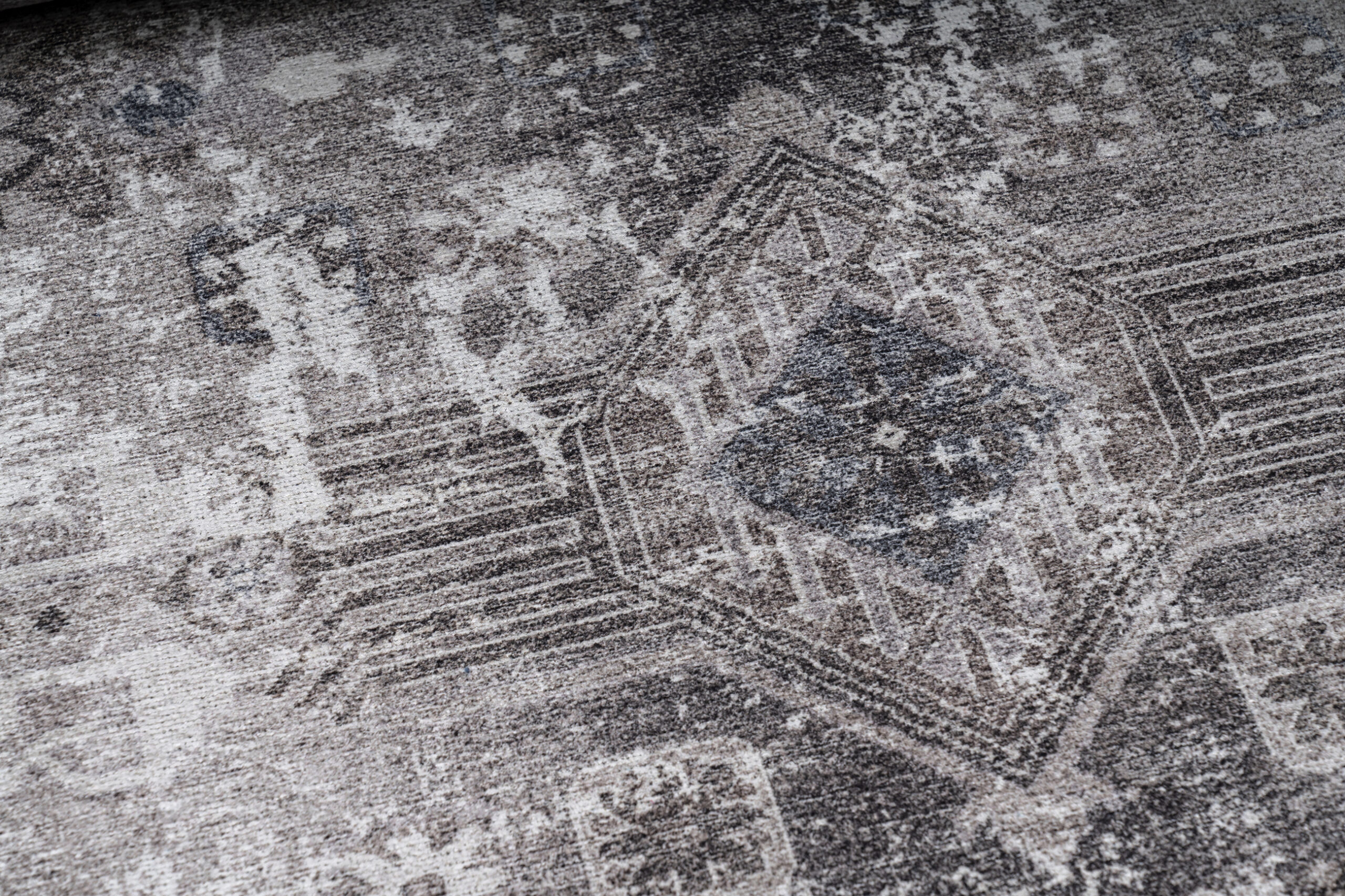 Dubai Grey Distressed Non-Slip Rug