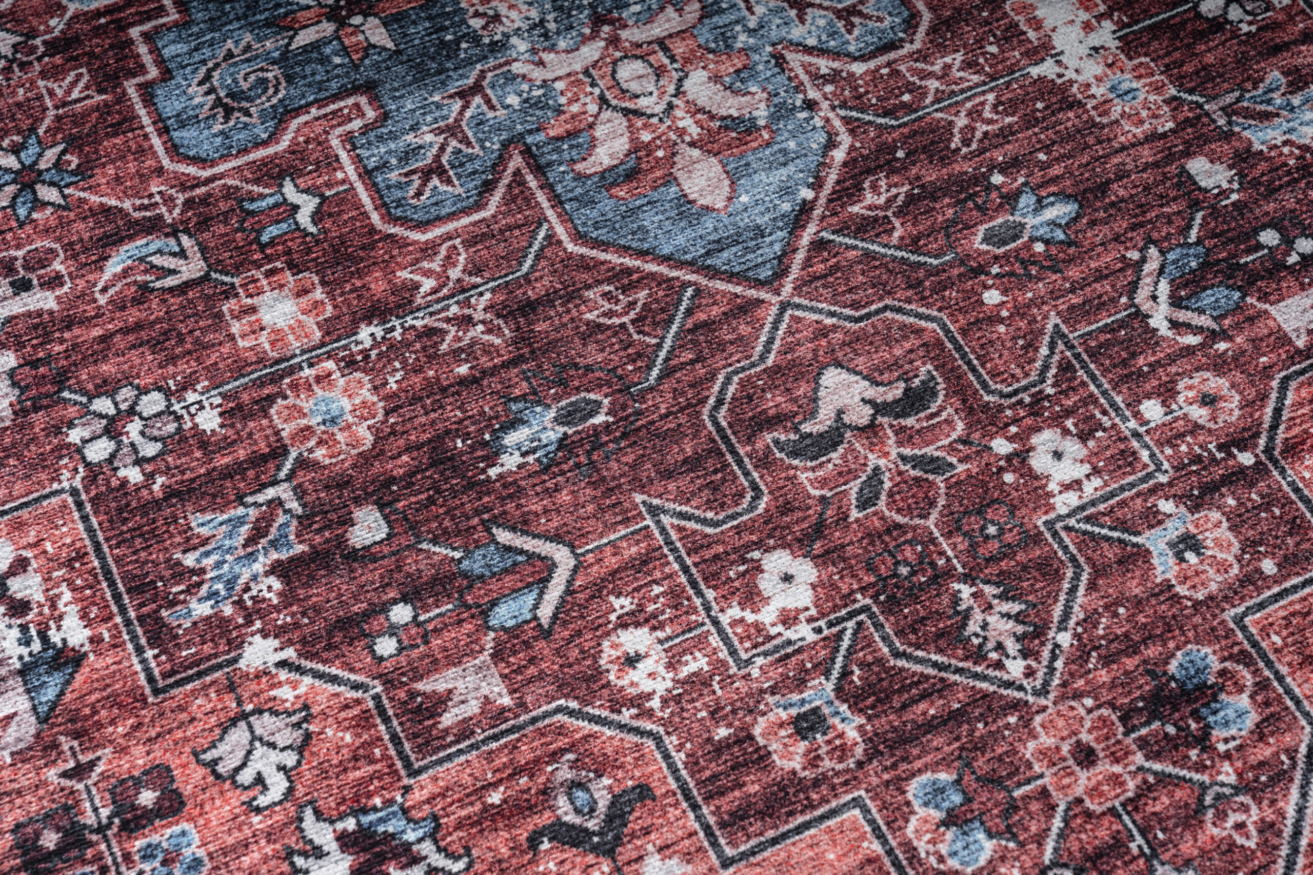 Dubai Red Navy Blue Non-Slip Rug